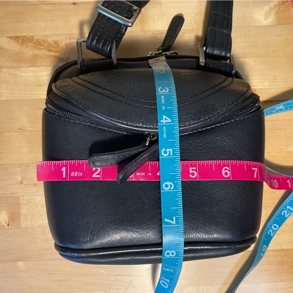 LATICO Black Leather Crossbody Messenger Camera Bag Case Organizer - Picture 13 of 15